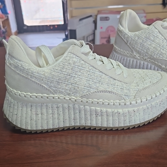 Universal Thread Cream Knit Sneakers with Chunky Sole - Picture 3 of 7